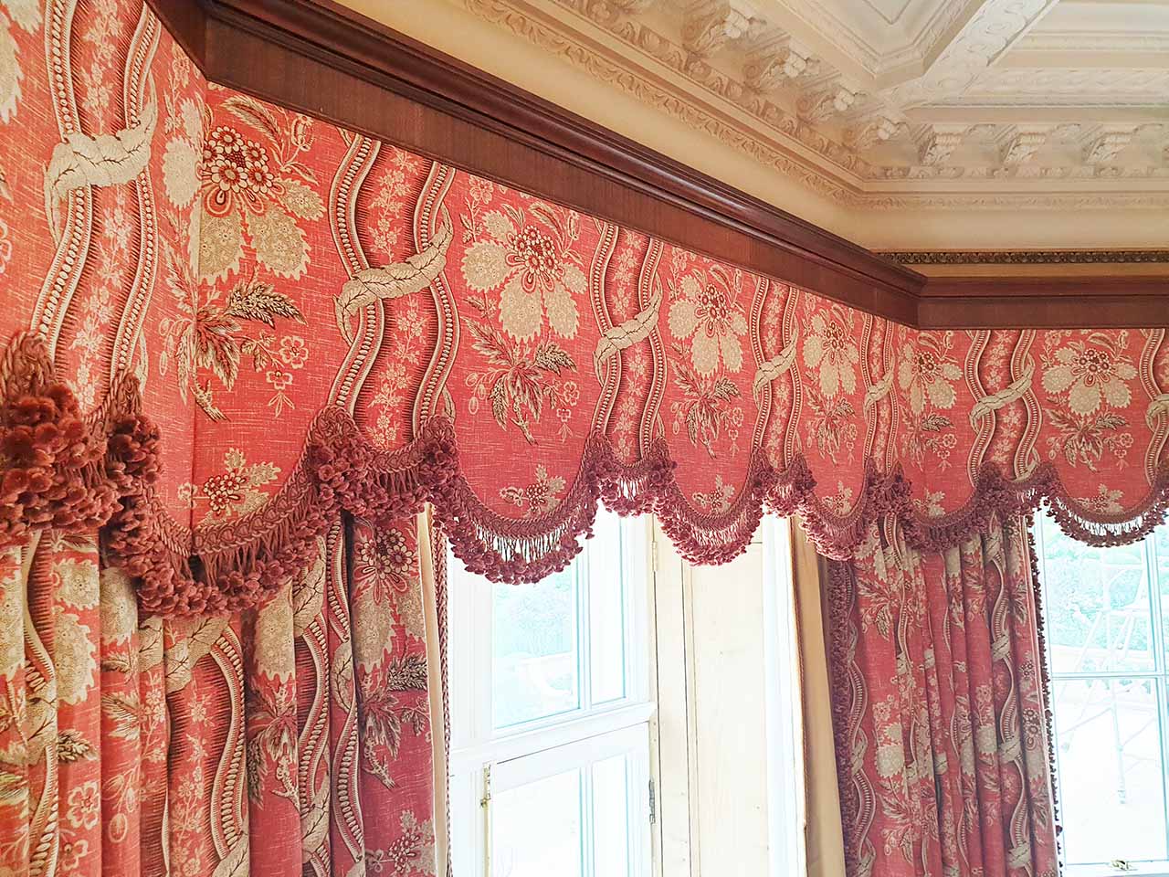 Large bay pelmet for country manor house